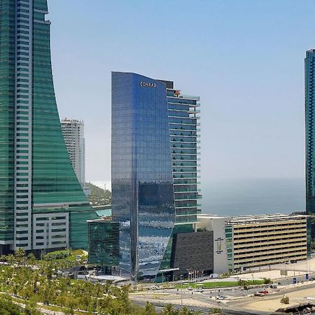 Conrad Bahrain Financial Harbour Hotel Al-Manamah Bagian luar foto