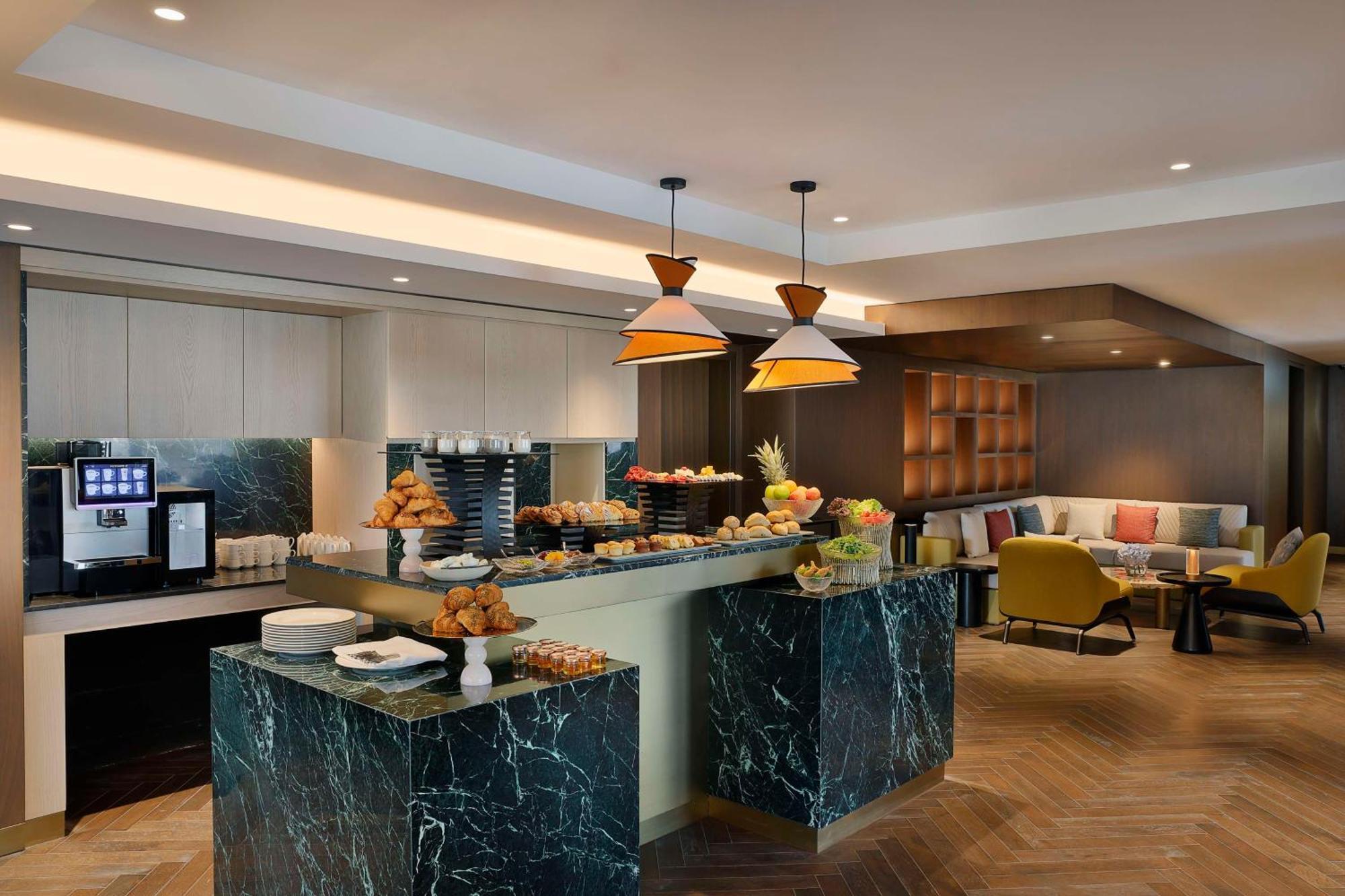 Conrad Bahrain Financial Harbour Hotel Al-Manamah Bagian luar foto